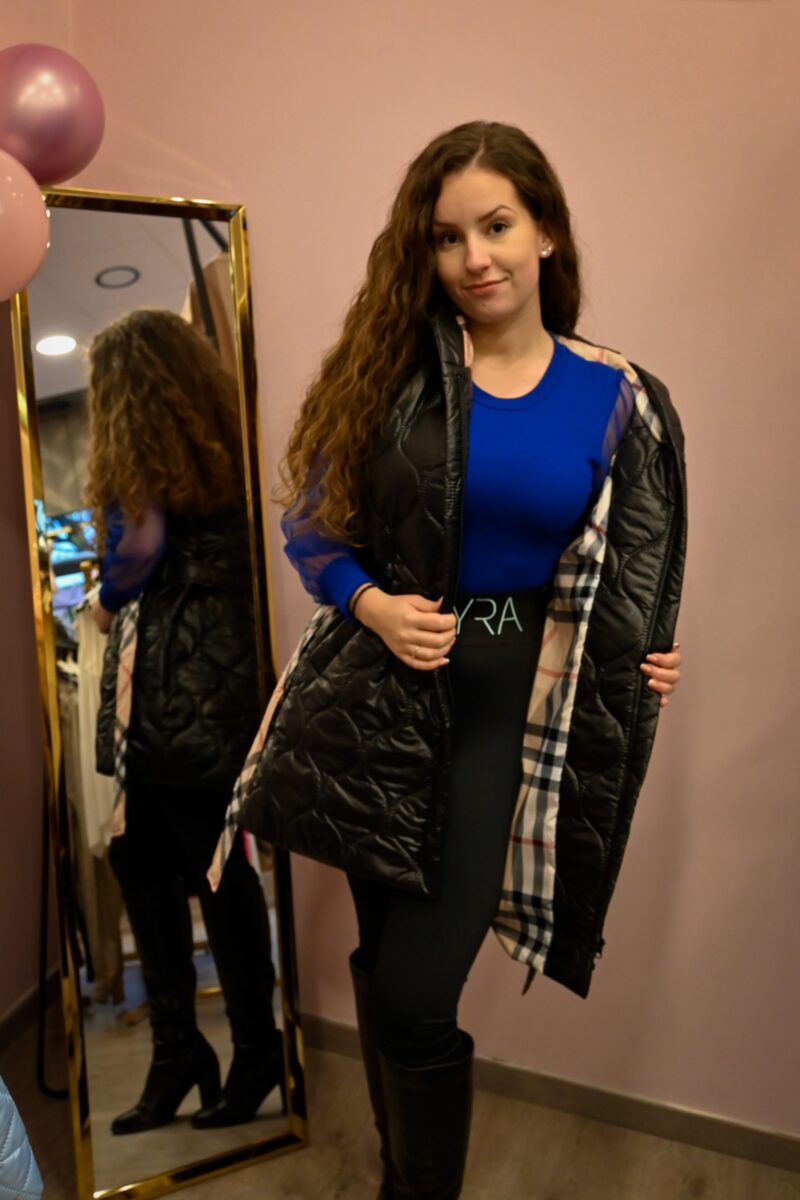 Riana hosszú kapucnis mellény