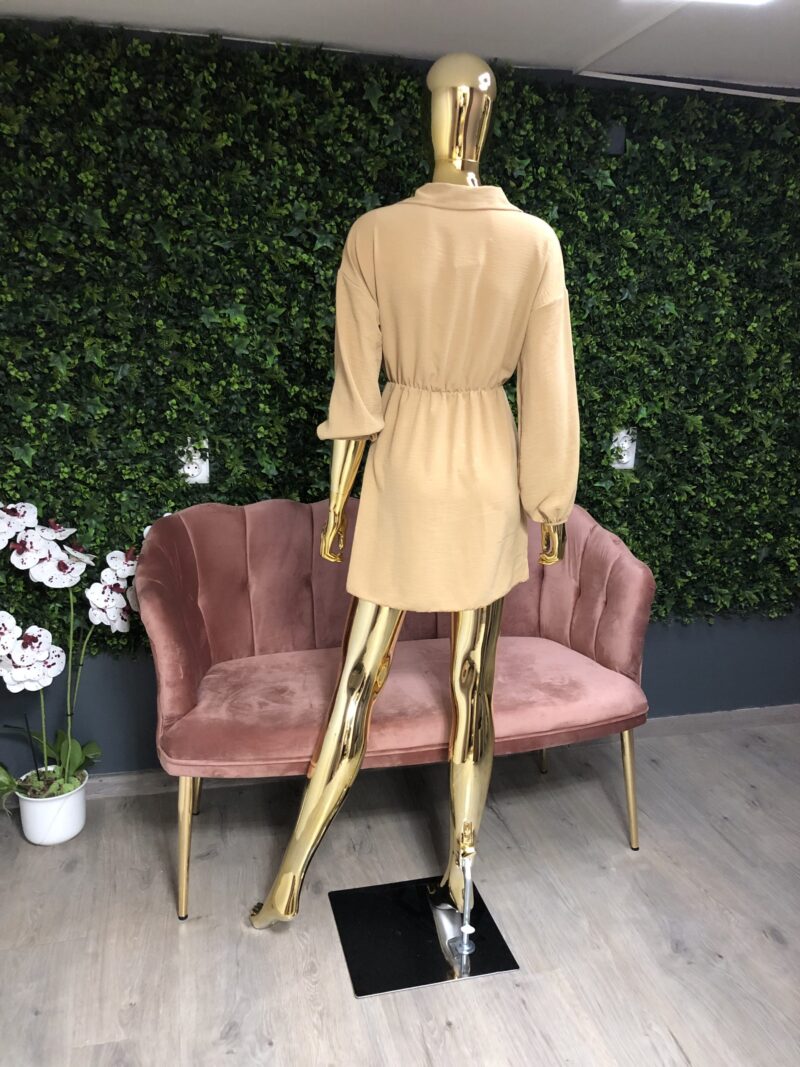 Stella gombos, húzott ruha