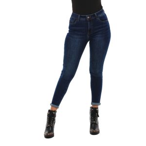 Nazyra Xenia farmer