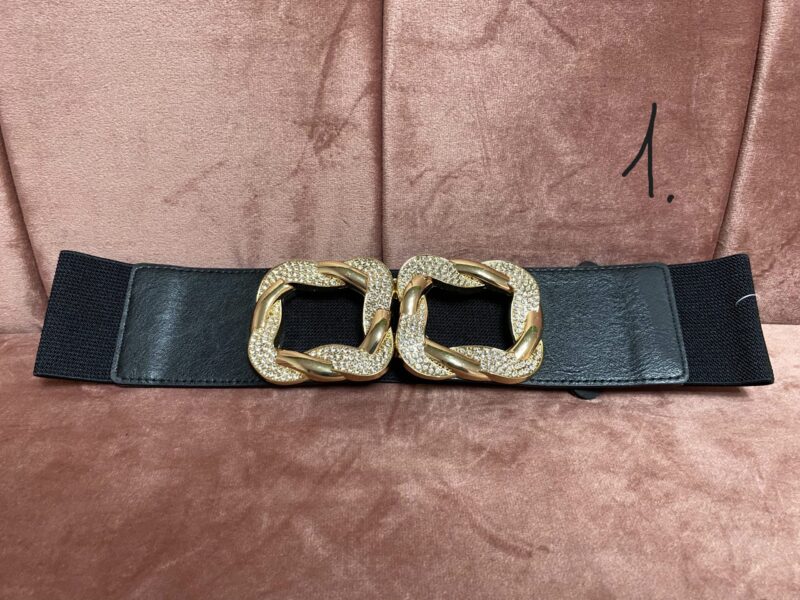 Különleges övek Különleges övek csillogó fekete színű egyedi övek