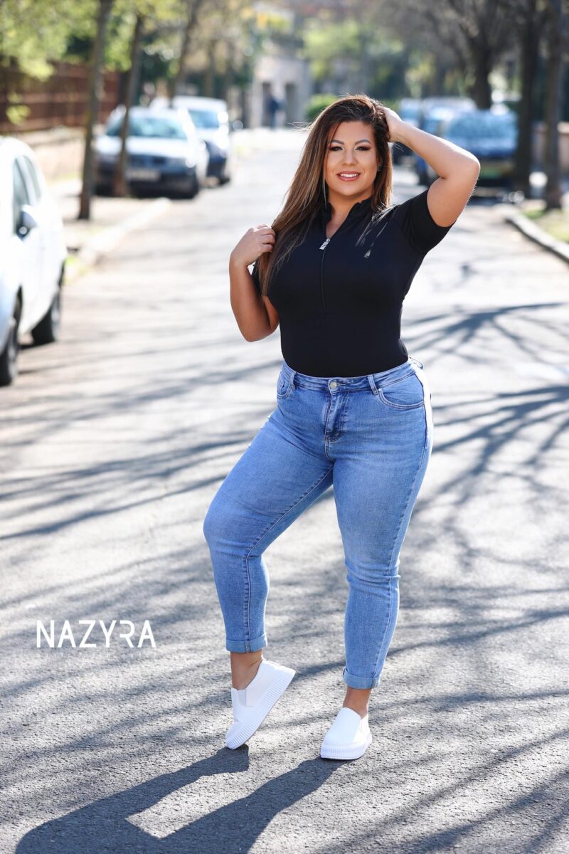 Estrella body Nazyra