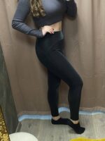 Lézervágott selymes leggings