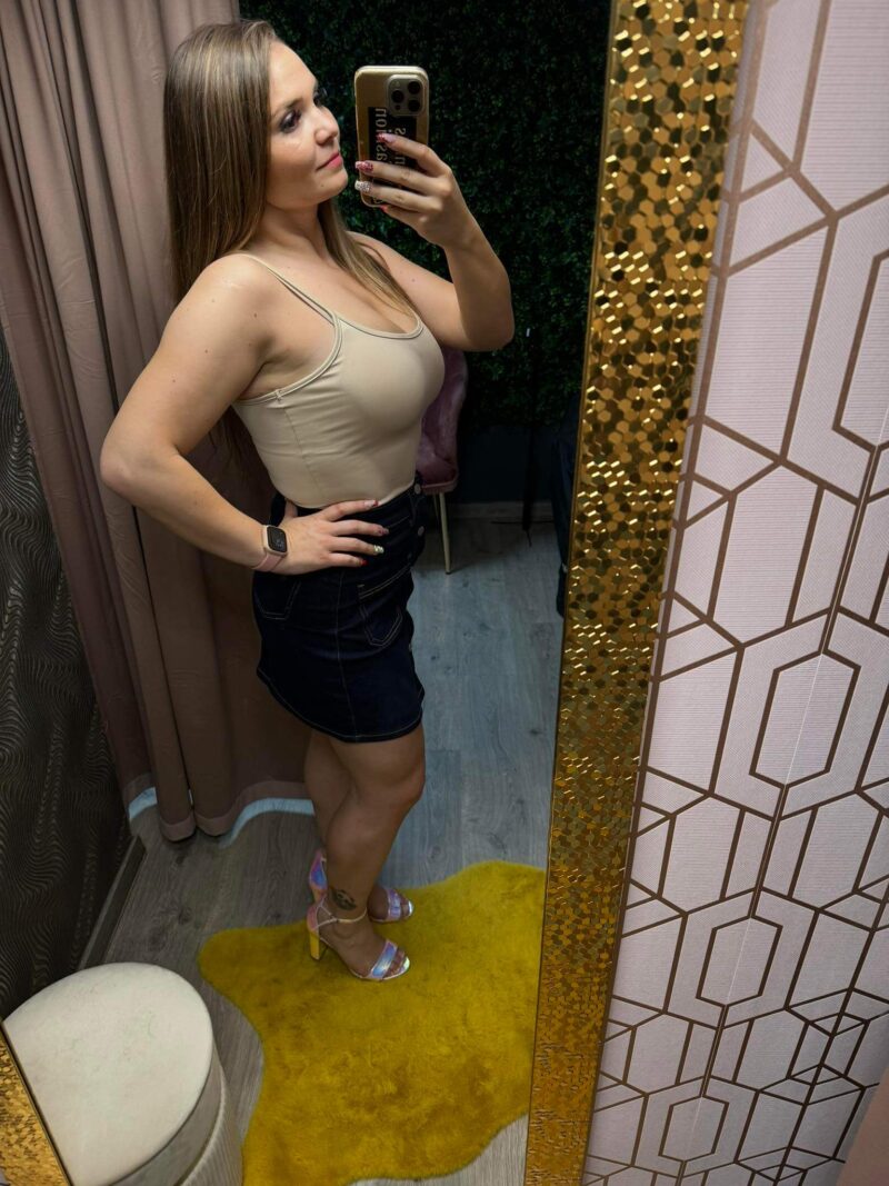 basetop basic top egyszerű top hosszabb kényelmes egyedi spagetti pántos top