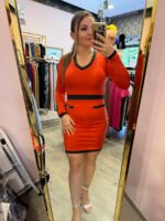 Strip nazyra ruha Méretek: S, M, L, XL Anyag: 80% poliamid 20% elasztán letisztul kényelmes hosszú ujjú
