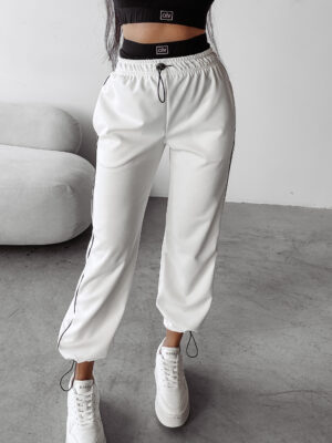 appetizer olavoga feher nadrag s m meretben